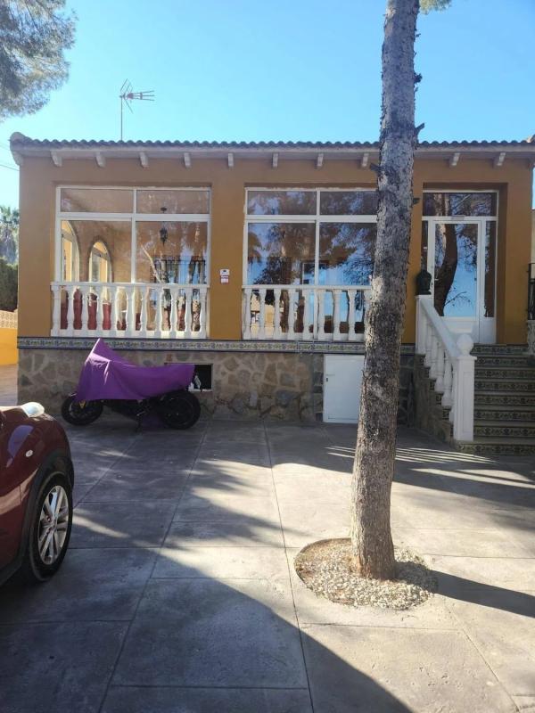 Venta de chalet independiente en Barrio La Florida, Orihuela
 photo 3