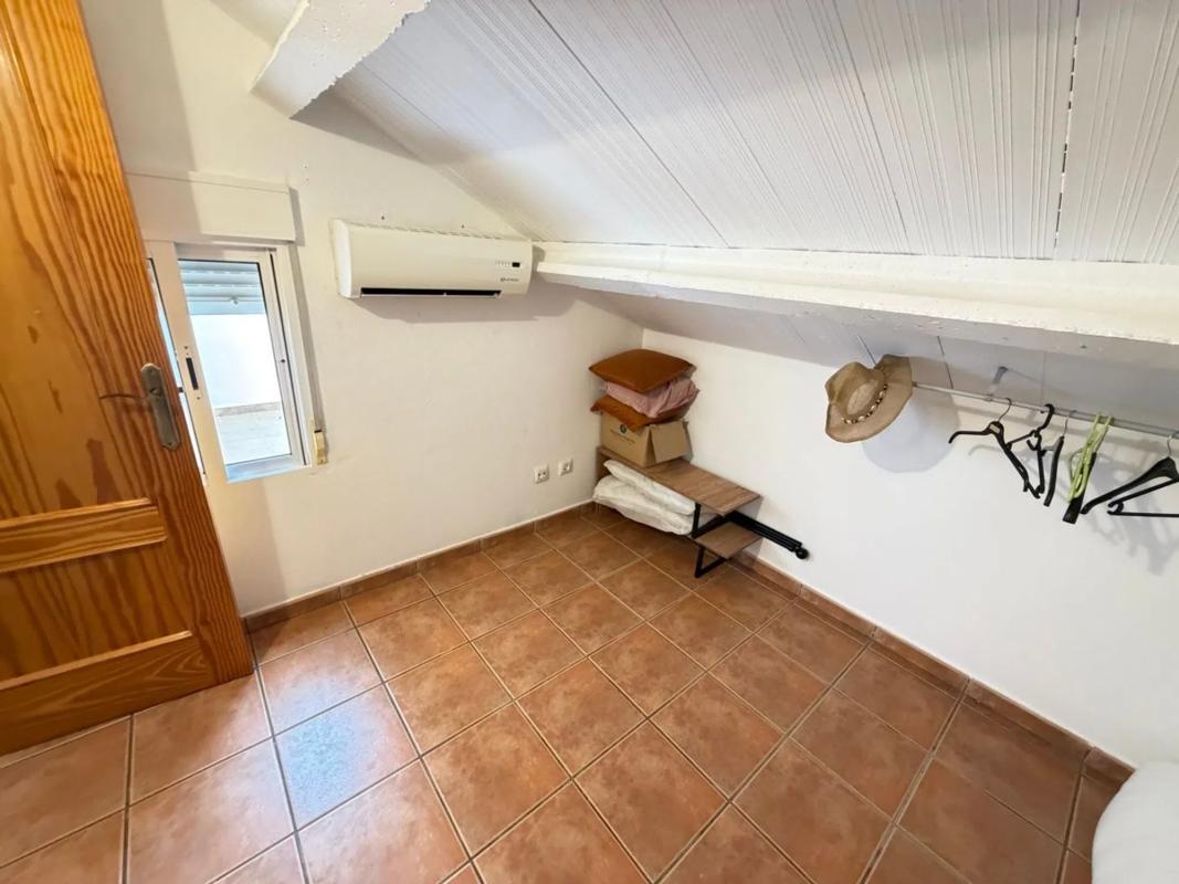 Venta de chalet adosado en Calle Ortosa , Orihuela photo 4
