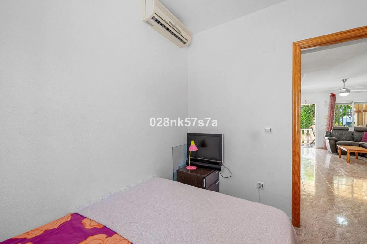 Venta de chalet independiente en Calle Colón, Orihuela
 photo 2