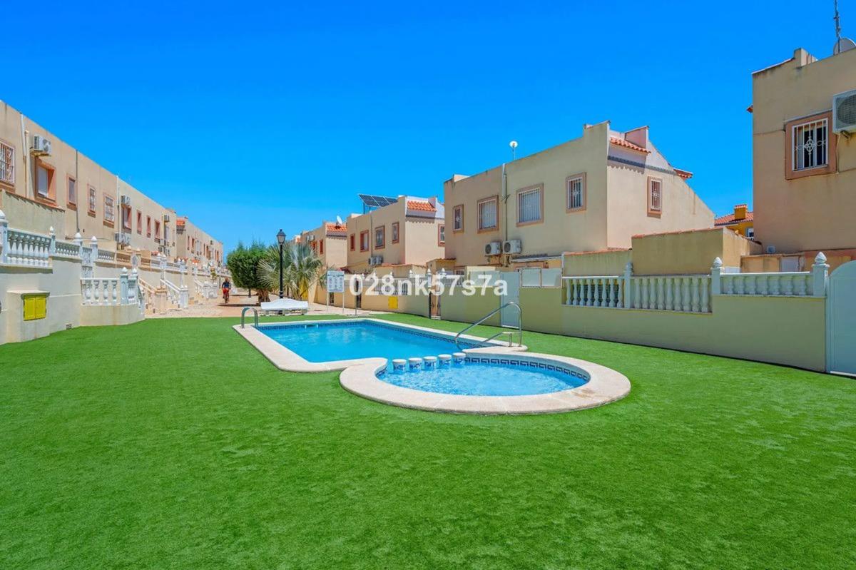 Venta de chalet independiente en Calle Colón, Orihuela
 photo 5