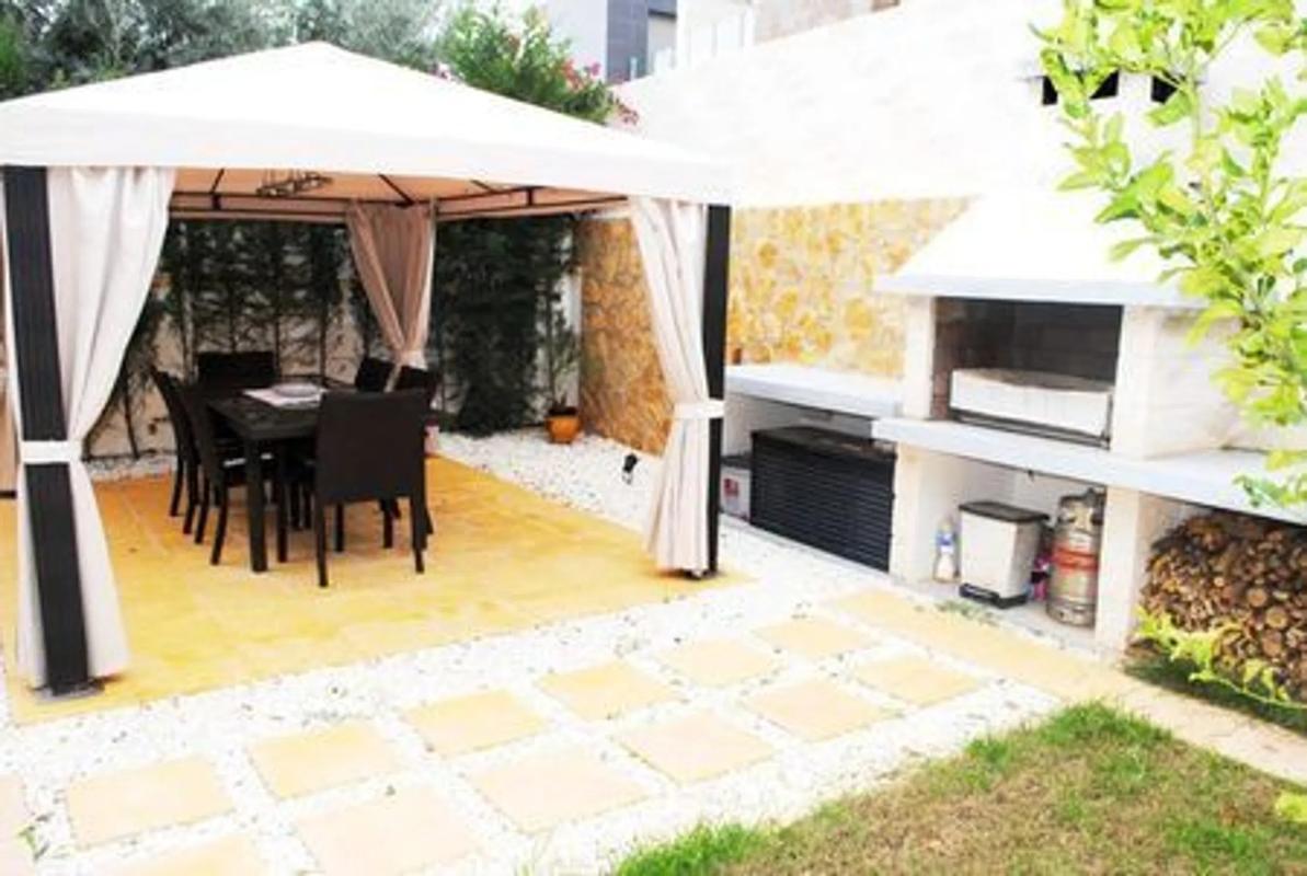 Sale of independent chalet in Barrio La Regia, Orihuela
photo 4