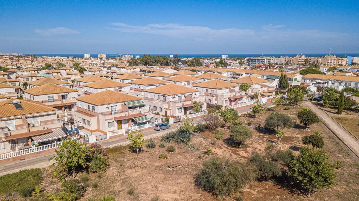 Properties for sale and rent in Spain photo 2
