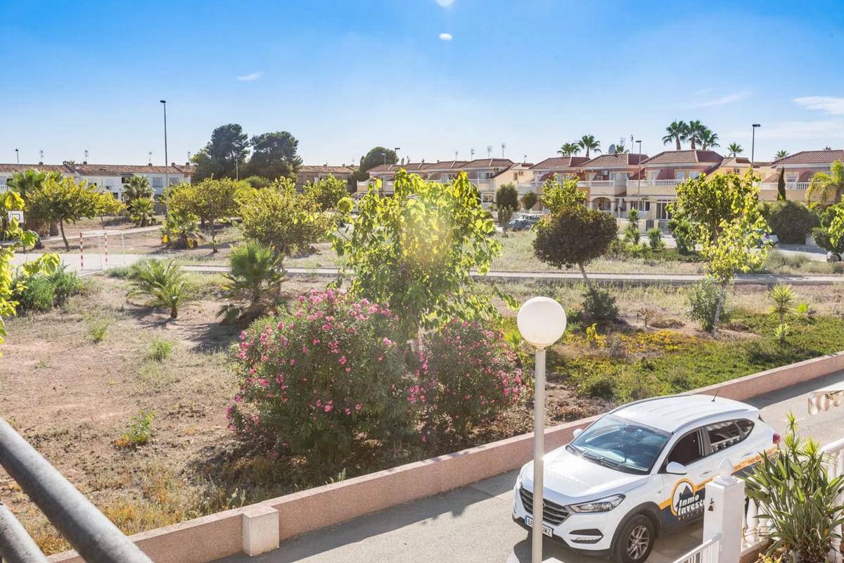 Properties for sale and rent in Spain photo 3