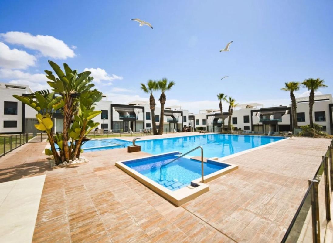 Продажа квартиры на Barrio La Zenia, Ориуэла
photo 1