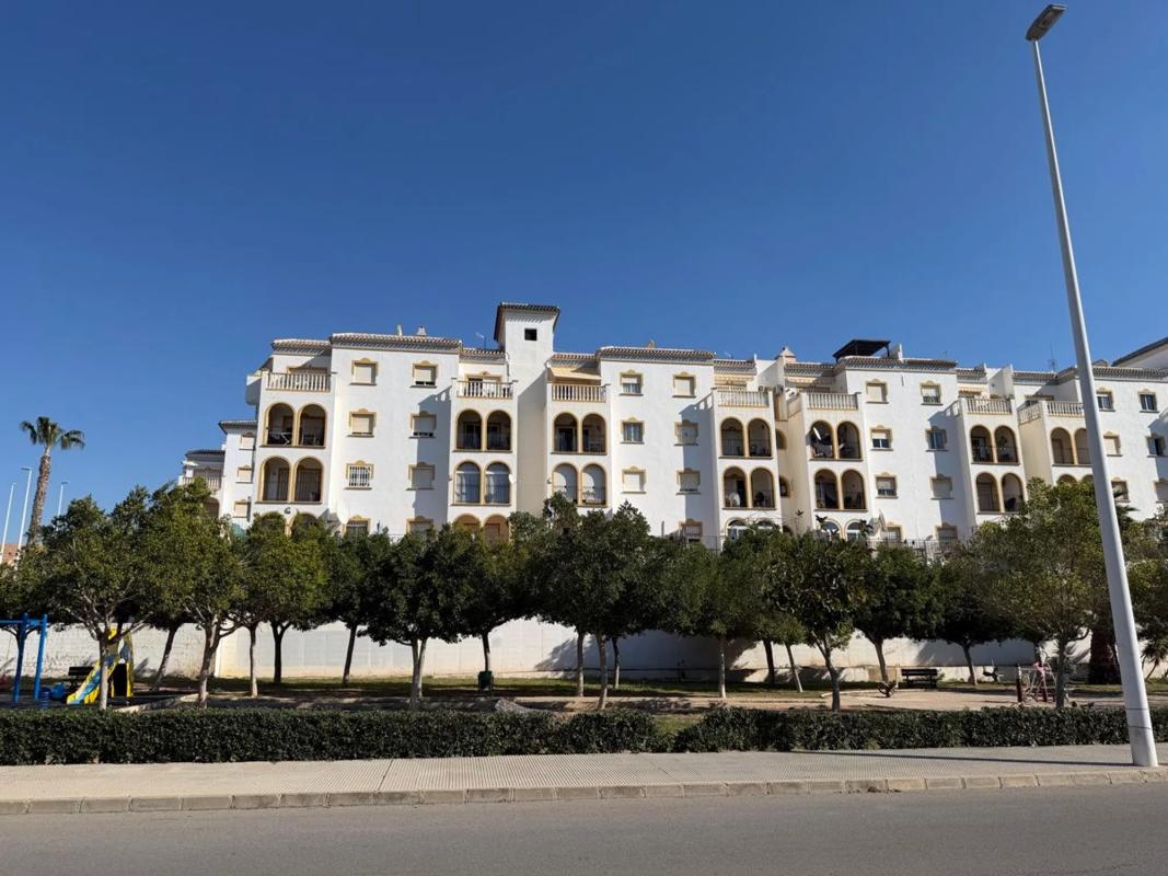 Venta de piso en Barrio La Zenia, Orihuela
photo 2