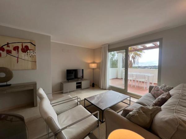 Sale of flat in Avenida de las Colinas, 1 EncinaEscPlantaPtaB, Orihuela
 photo 1