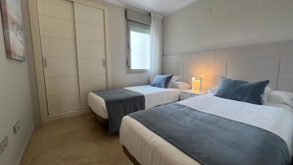 Sale of flat in Avenida de las Colinas, 1 EncinaEscPlantaPtaB, Orihuela
 photo 4
