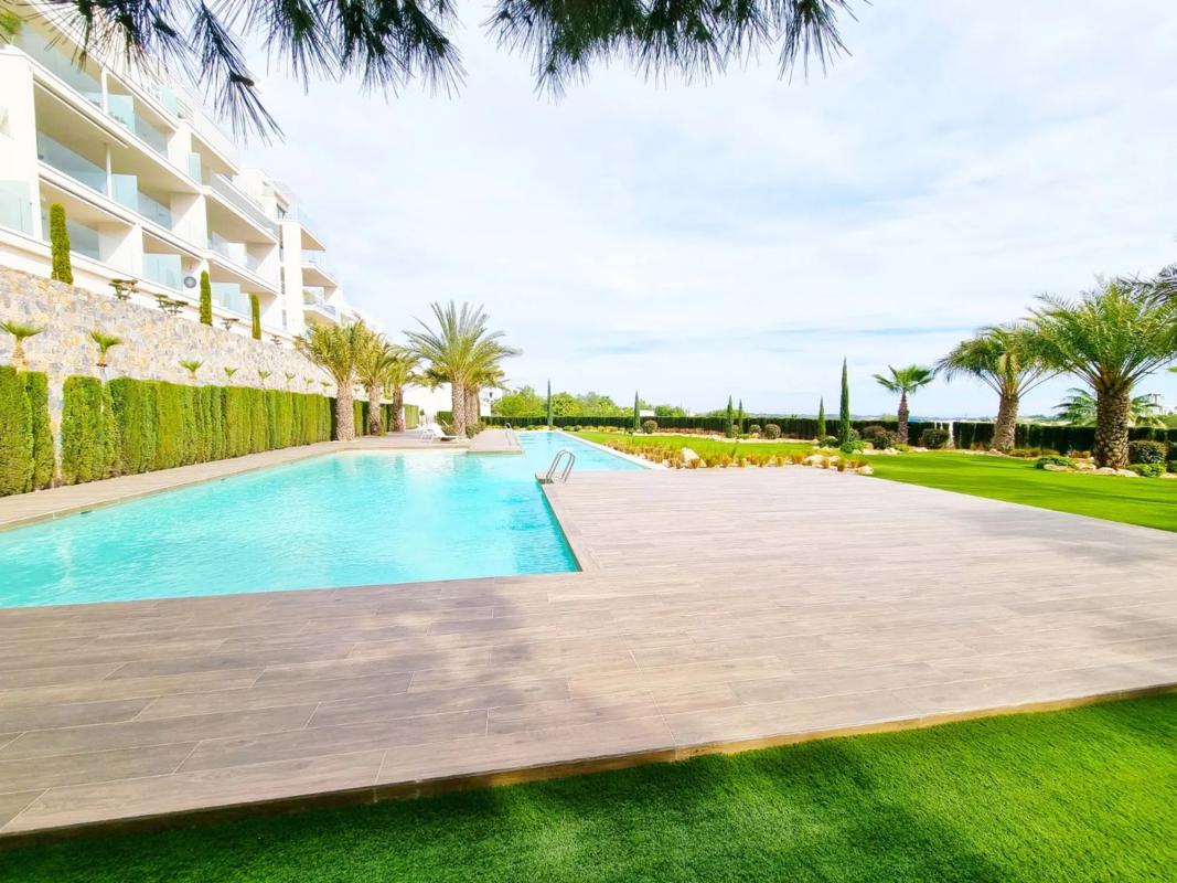 Penthouse sale in  Avenida de las Colinas, Orihuela photo 5
