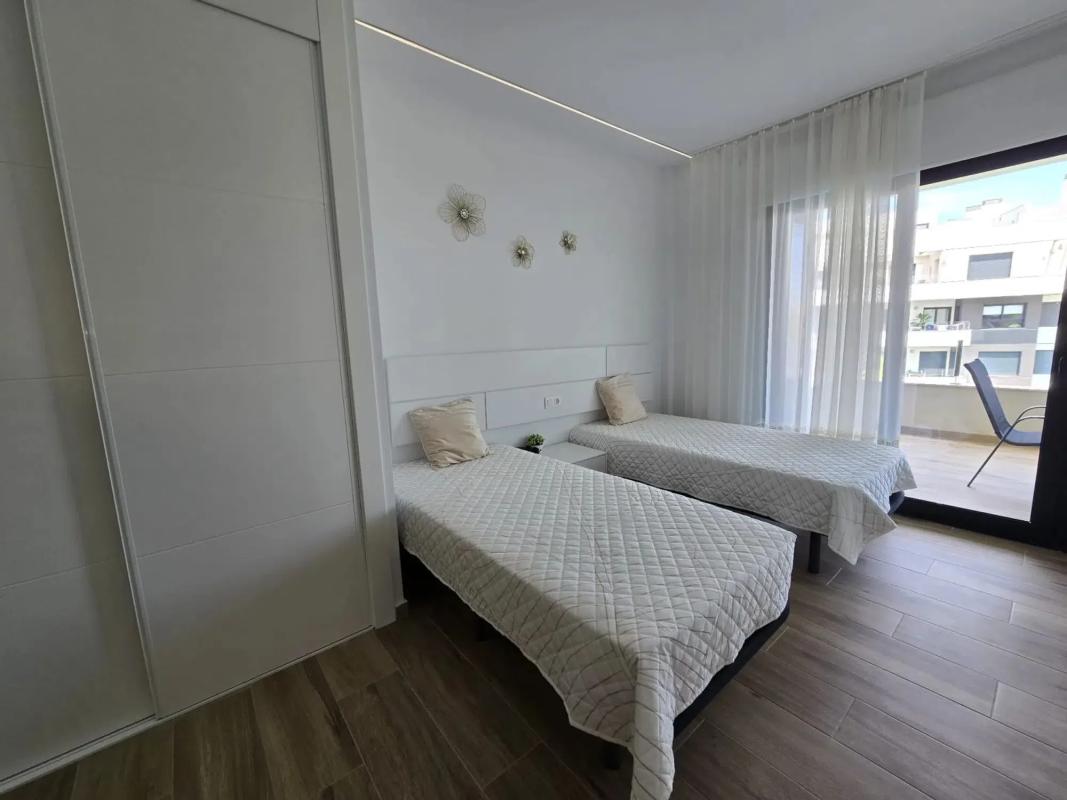 Venta de piso en Calle Gigantes y Cabezudos s/n, Orihuela
photo 5