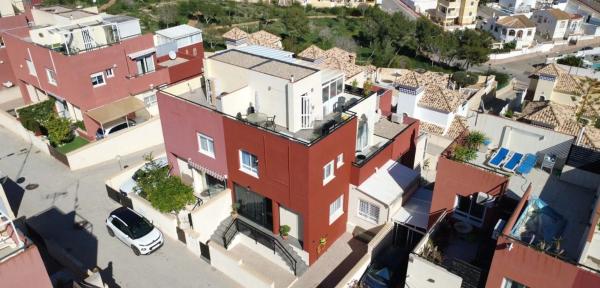 Chalet adosado en calle Azores s/n photo 4