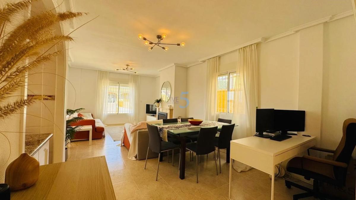 Venta de chalet independiente en Barrio Las Filipinas, Orihuela
photo 3
