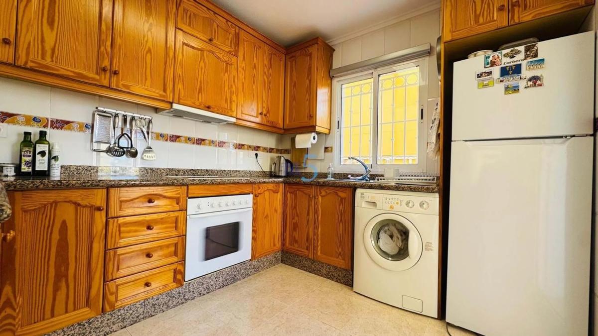 Venta de chalet independiente en Barrio Las Filipinas, Orihuela
photo 5