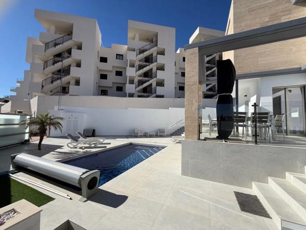 Chalet independiente en venta en Barrio Las Filipinas, Orihuela
thumbnail 1