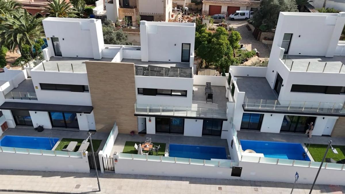 Venta de chalet independiente en Calle Picos de Europa, Orihuela
photo 3