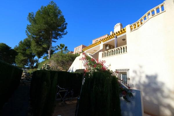 Chalet adosado photo 1