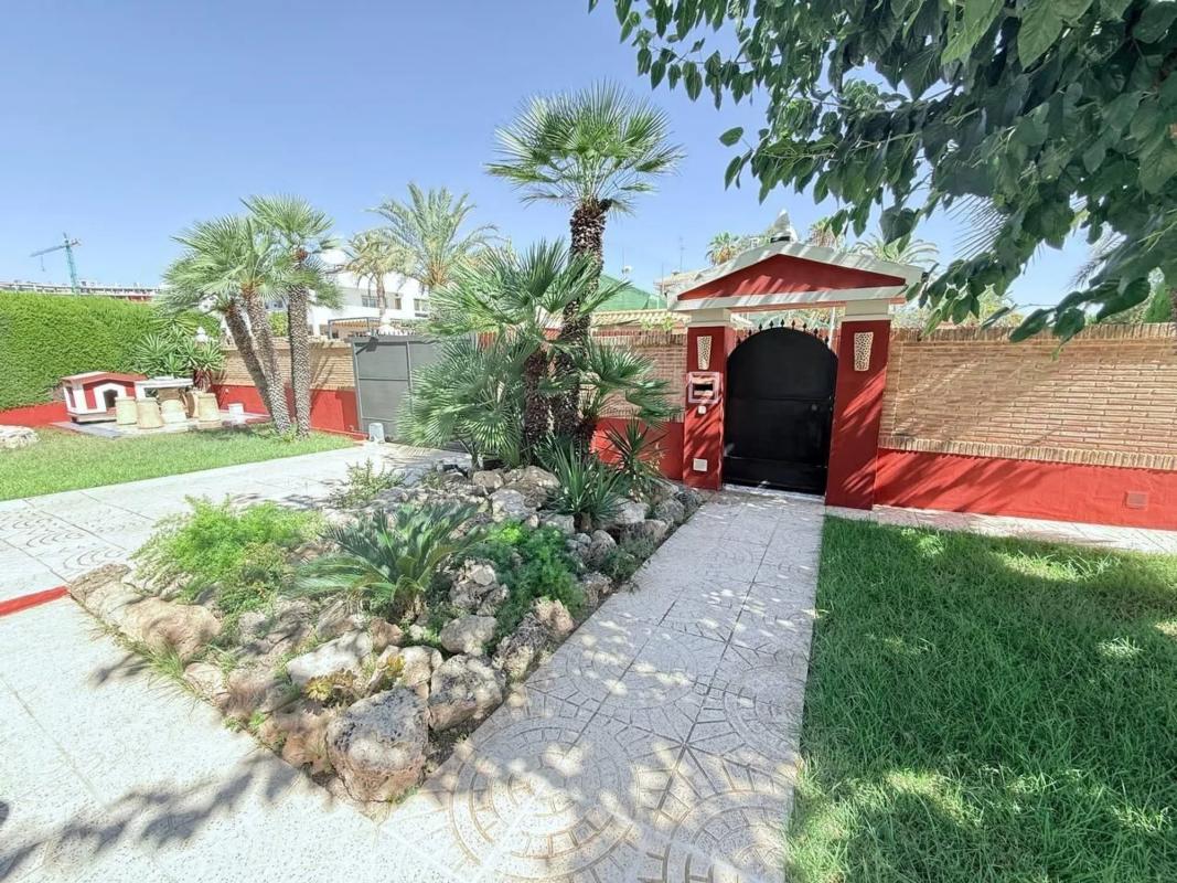 Venta de chalet independiente en Barrio Las Ramblas, Orihuela
 photo 4