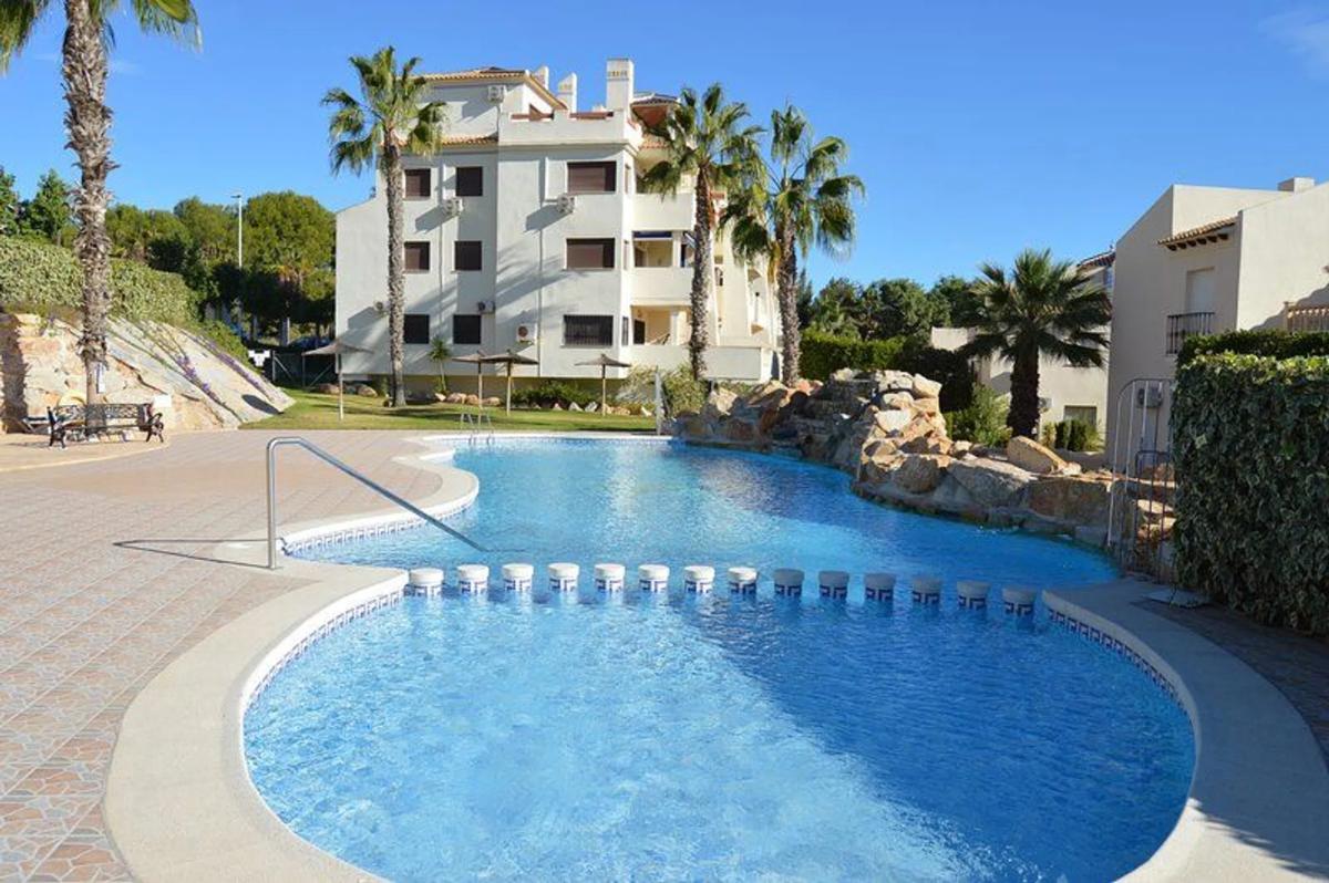 Venta de piso en Polígono Ramblas la R-1, Orihuela
photo 1