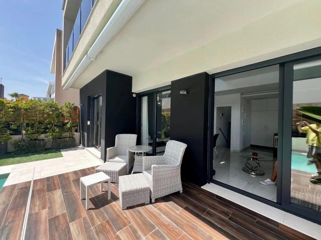 Venta de chalet independiente en Calle Cabo Ortegal, Orihuela
photo 4