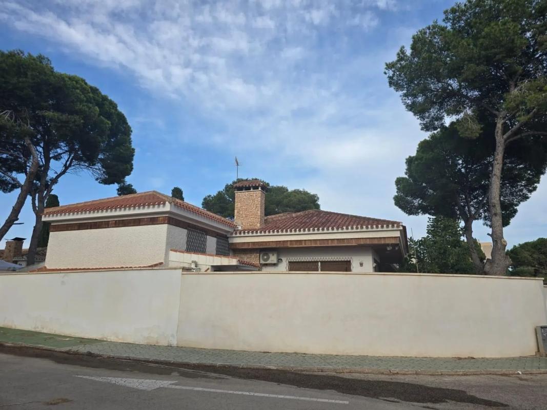 Venta de chalet independiente en Barrio Lomas de Cabo Roig, Orihuela
 photo 5