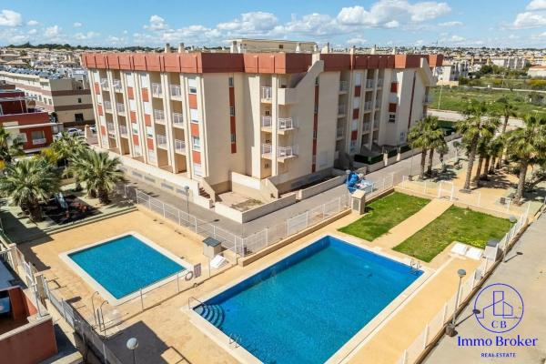 Venta de piso en Barrio Lomas de Cabo Roig, Orihuela
 photo 1