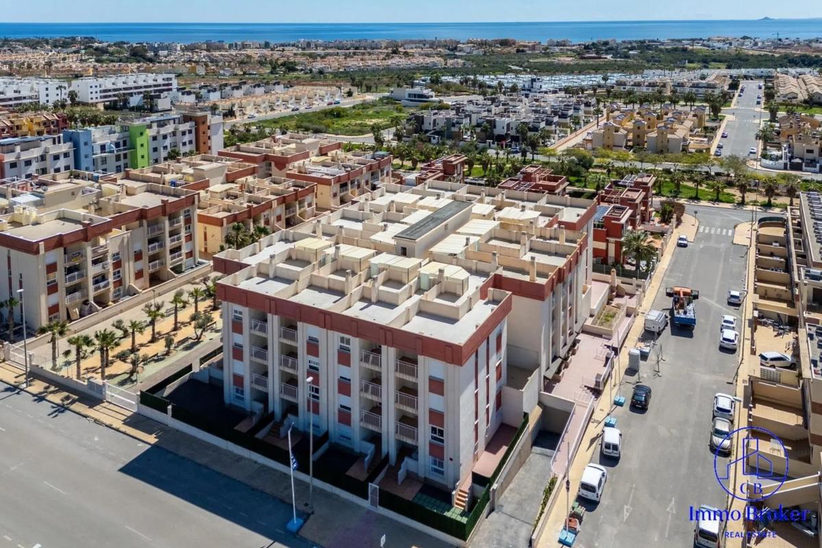 Venta de piso en Barrio Lomas de Cabo Roig, Orihuela
 photo 4