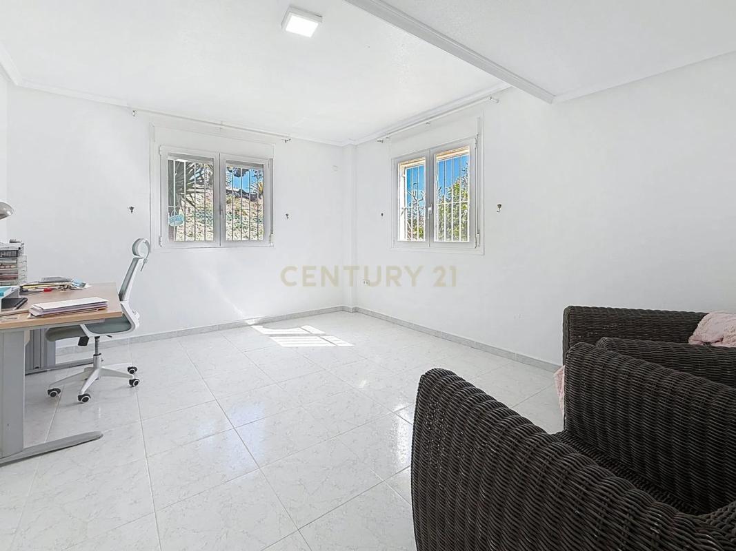 Venta de chalet independiente en Calle santander s/n, Orihuela
 photo 3