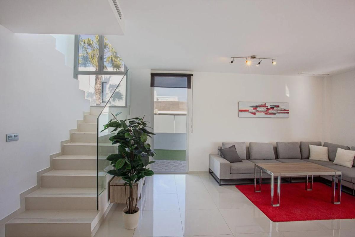 Sale of independent chalet in Barrio Lomas de Don Juan, Orihuela
photo 4