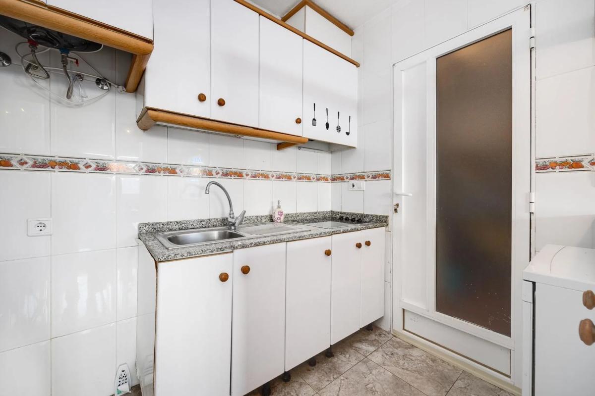 Venta de chalet independiente en Avenida de Londres, 2, Orihuela
 photo 5