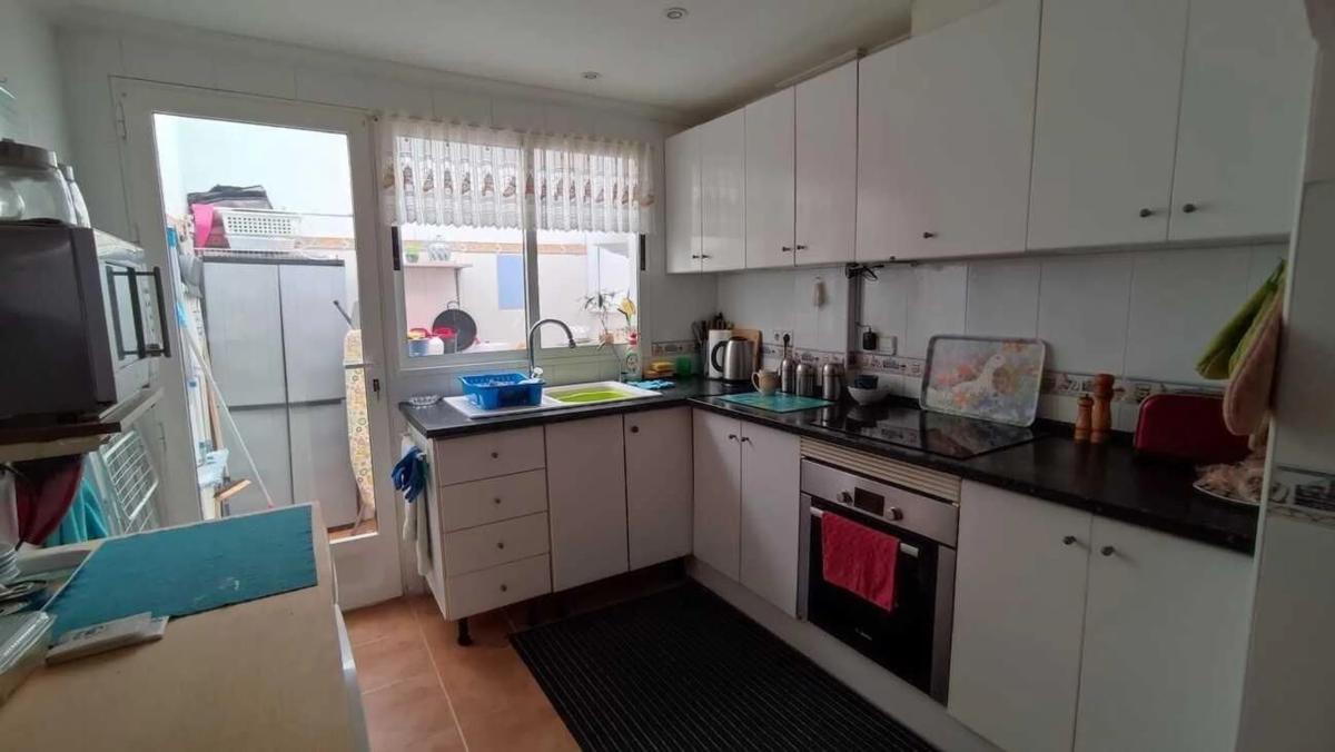 Venta de chalet adosado en  Barrio Los Balcones y los Altos , Orihuela photo 4