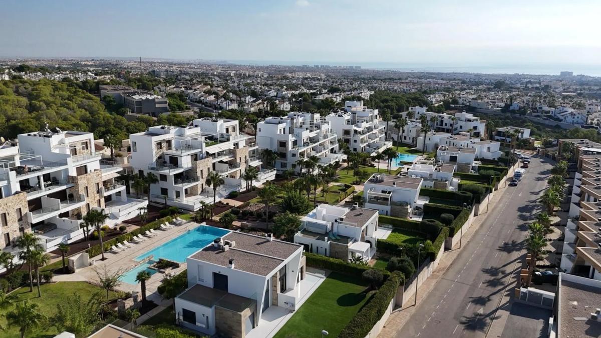 Sale of independent chalet in Barrio Los Dolses, Orihuela
photo 1