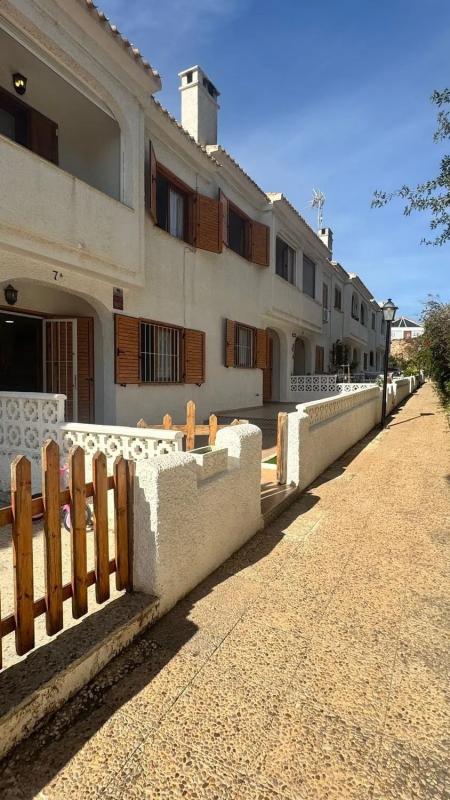 Sprzedaż szeregowego domku w Calle Jazmines , Orihuela photo 3