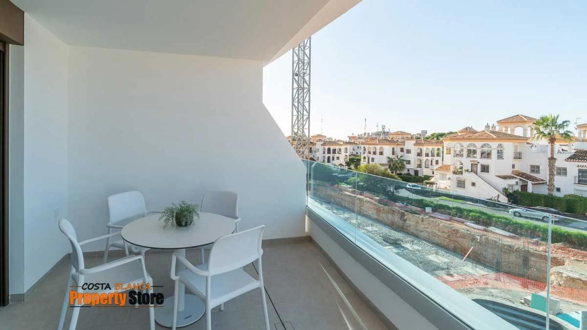 Продажа квартиры на Barrio Playa Flamenca, Ориуэла
photo 3