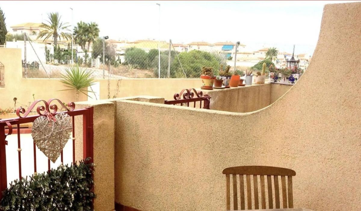 Venta de chalet adosado en Calle Nicolás de Bussi , Orihuela photo 3