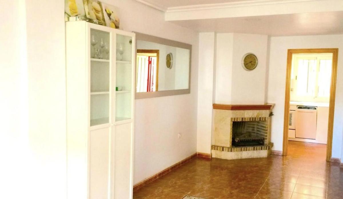 Venta de chalet adosado en Calle Nicolás de Bussi , Orihuela photo 4