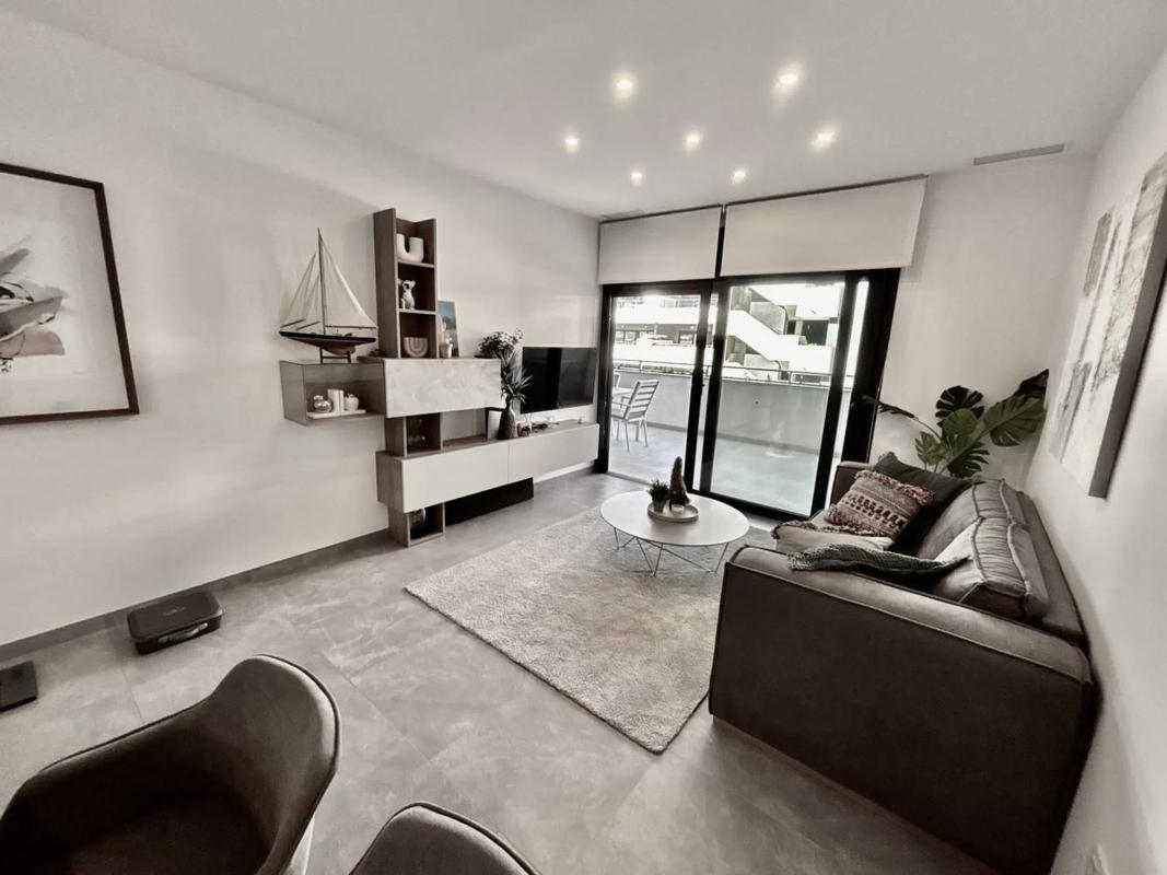 Venta de piso en Barrio Playa Flamenca, Orihuela
photo 3
