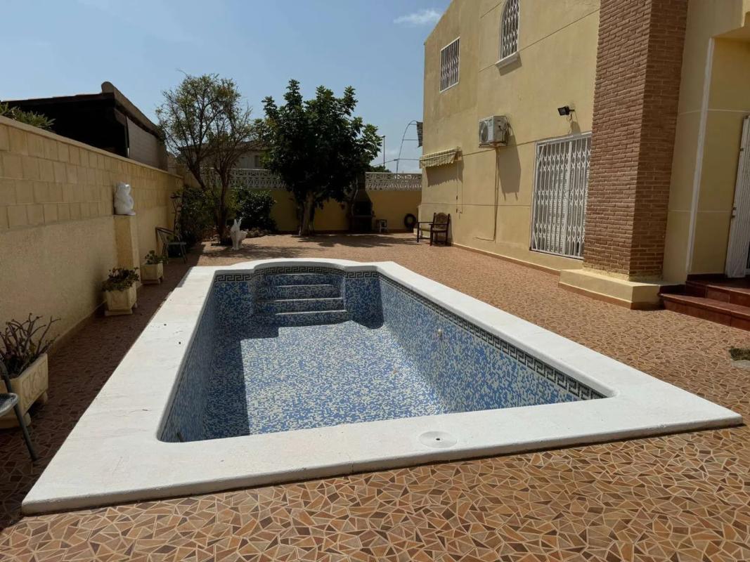 Venta de chalet independiente en Plaza D-1 la Mosca y la Campana, Orihuela
 photo 5