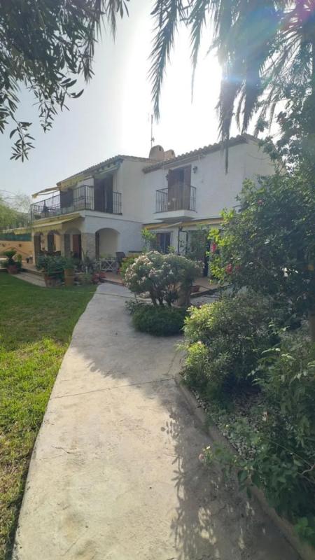 Sale of independent chalet in Barrio Punta Prima, Orihuela
photo 4
