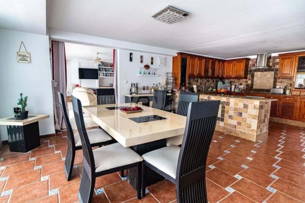 Chalet independiente en venta en Barrio Villamartín, Orihuela
thumbnail 2