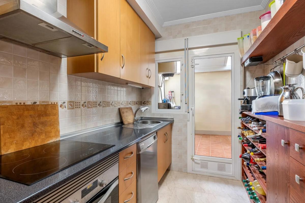 Properties for sale and rent in Spain photo 2