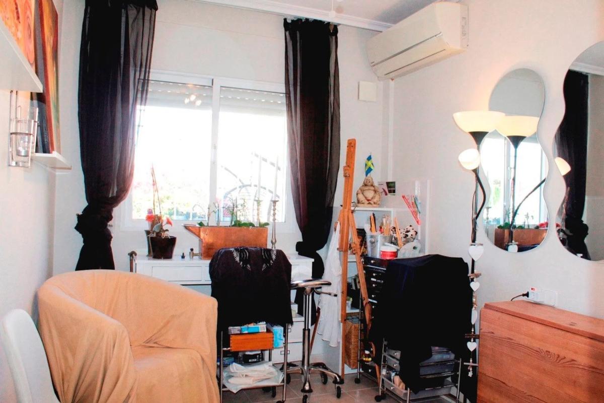 Venta de chalet independiente en Barrio Villamartín, Orihuela
 photo 3