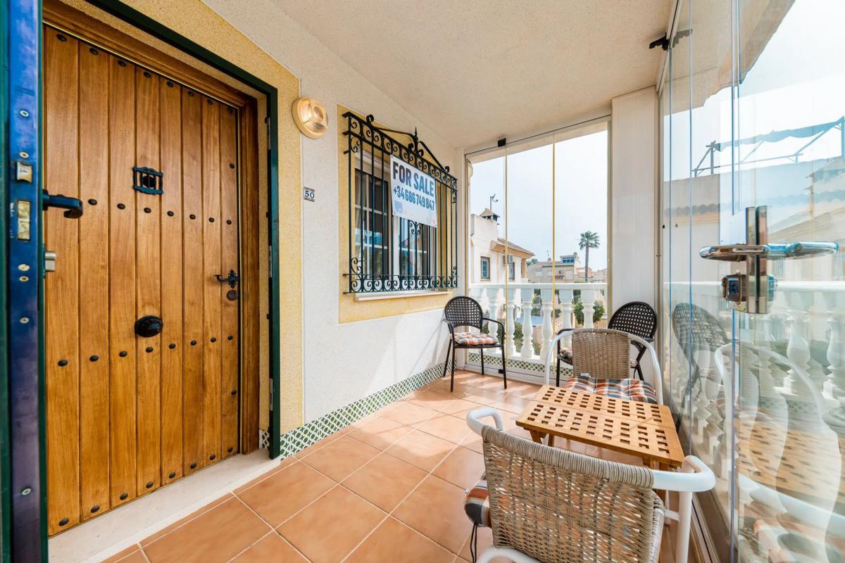 Venta de chalet adosado en UR PAU 8, 5 , Orihuela photo 3