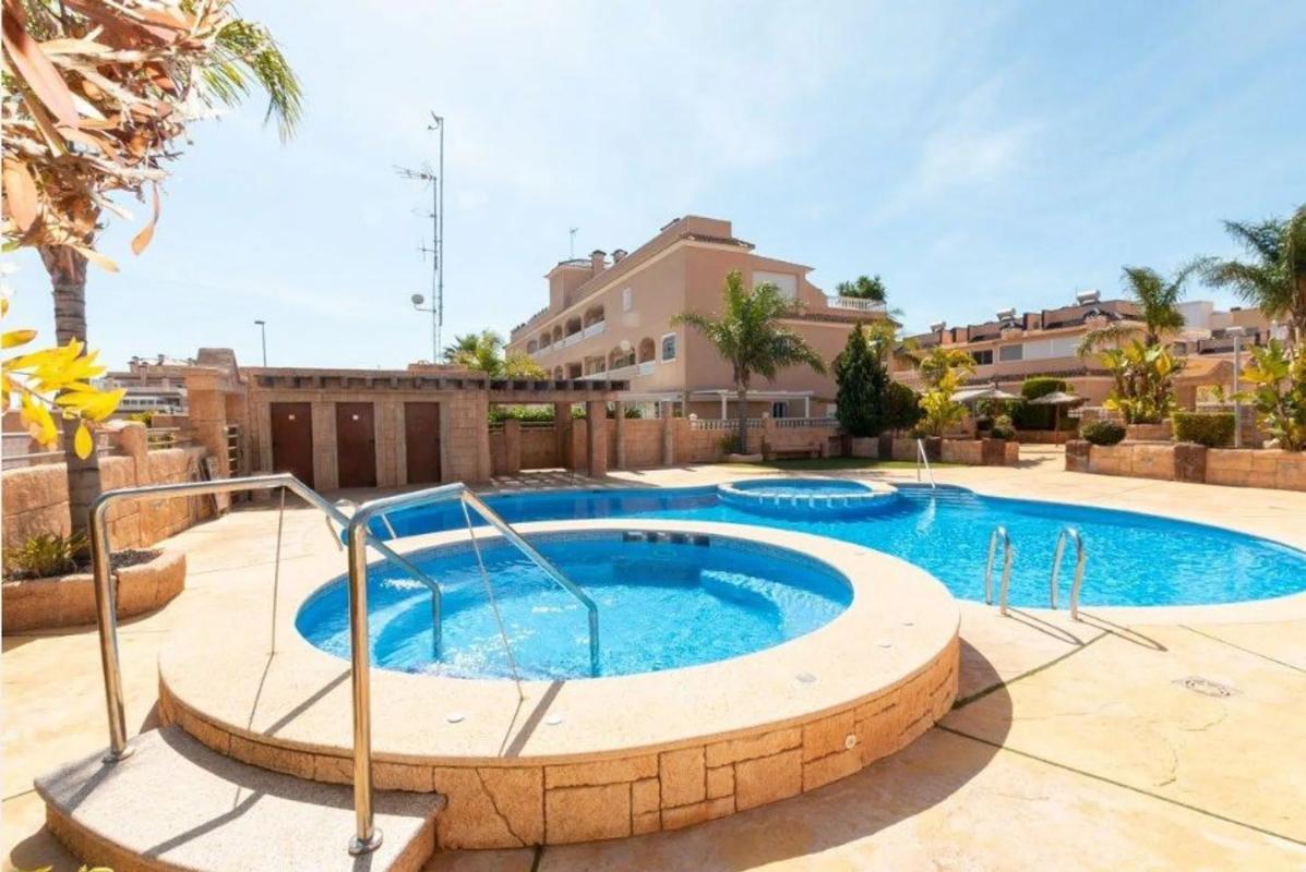 Venta de piso en Barrio Villamartín, Orihuela
photo 4