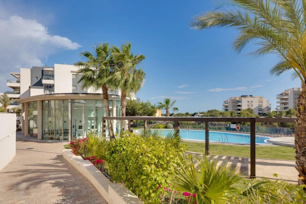 Venta de piso en Calle Pebrella, 4, Orihuela
photo 1