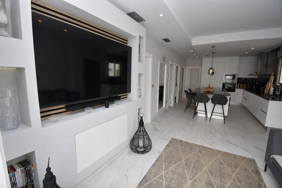 Venta de chalet independiente en Barrio Villamartín, Orihuela
photo 4