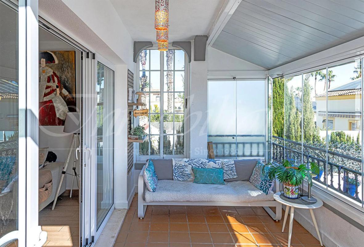Sale of independent chalet in Avenida de las Brisas, Orihuela
photo 5