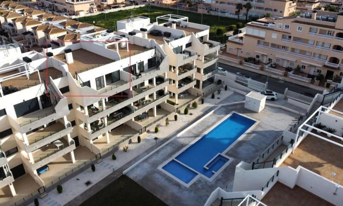 Venta de piso en Barrio Villamartín, Orihuela
photo 1