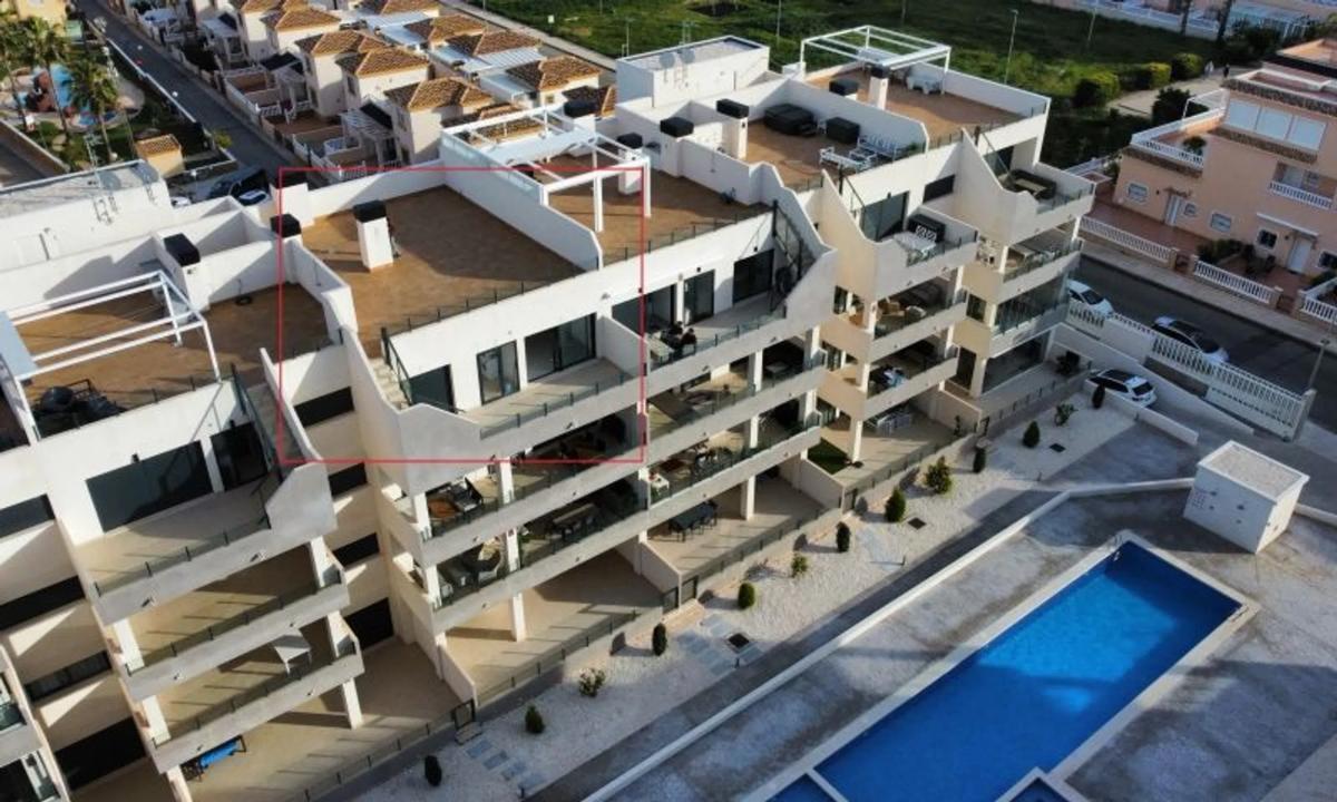 Venta de piso en Barrio Villamartín, Orihuela
photo 2