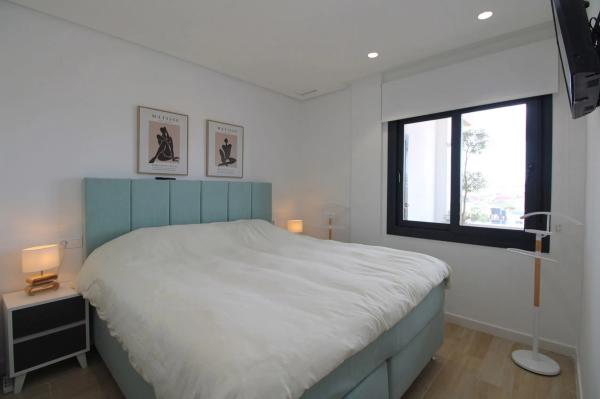 Venta de piso en Barrio Zona Lago - Los Almendros, Orihuela
 photo 3