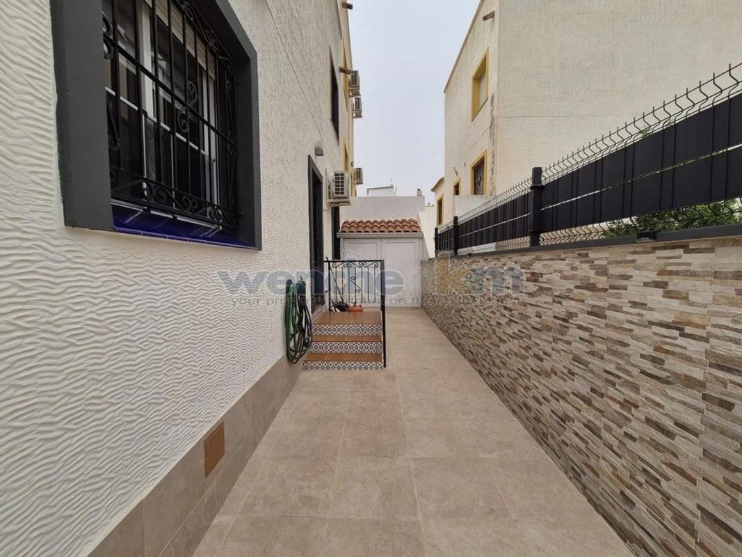 Venta de chalet independiente en Barrio Zona Lago - Los Almendros, Orihuela
photo 5