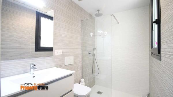 Venta de piso en Barrio Zona Lago - Los Almendros, Orihuela
 photo 2